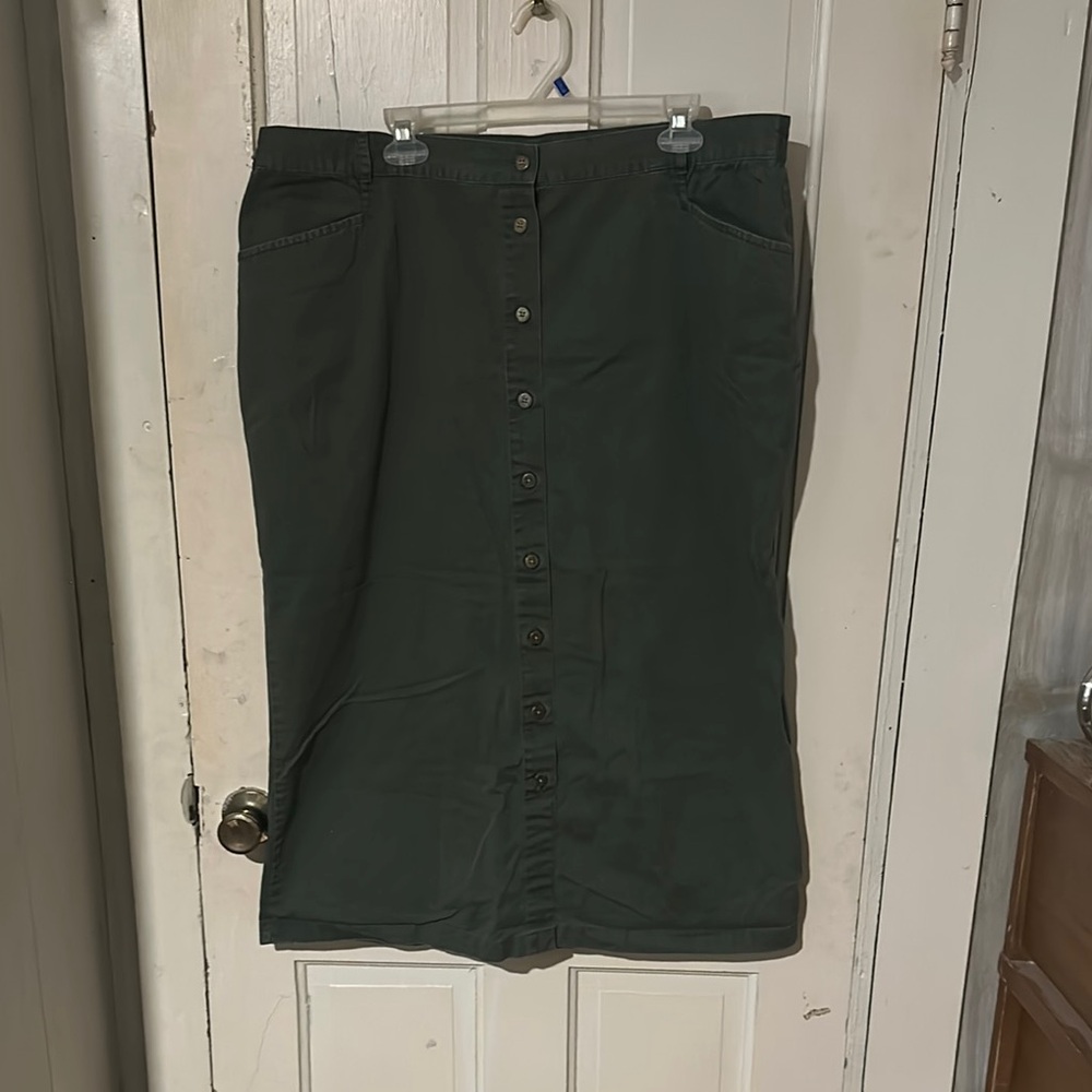 Classic Elements Green Pencil Midi Skirt for Casual Wear